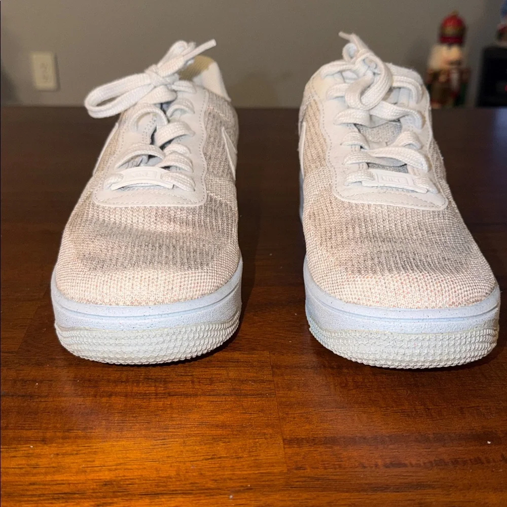 Nike youth 6.5Y White Nike Air Force 1 Crater Flyknit Shoes DH3375 101
